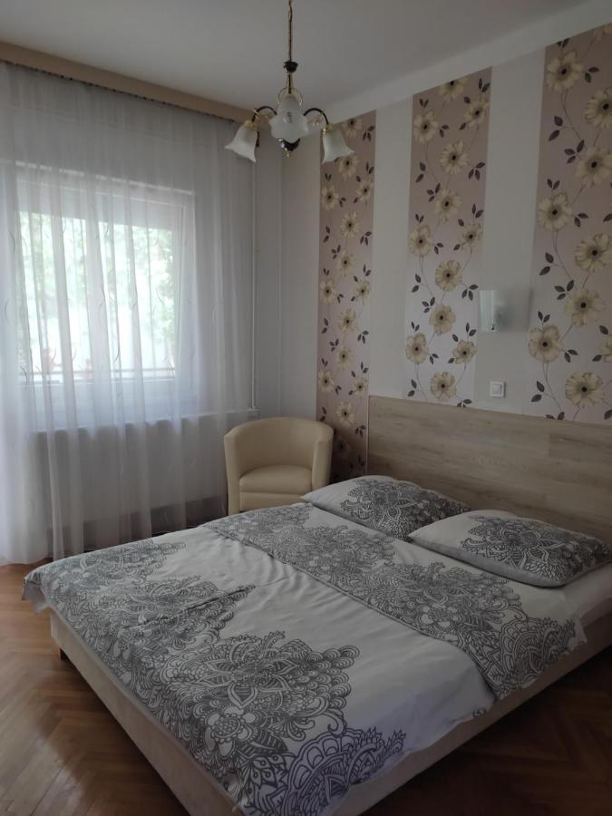 Ferienwohnung Ildiko Apartman Hajdúszoboszló Exterior foto